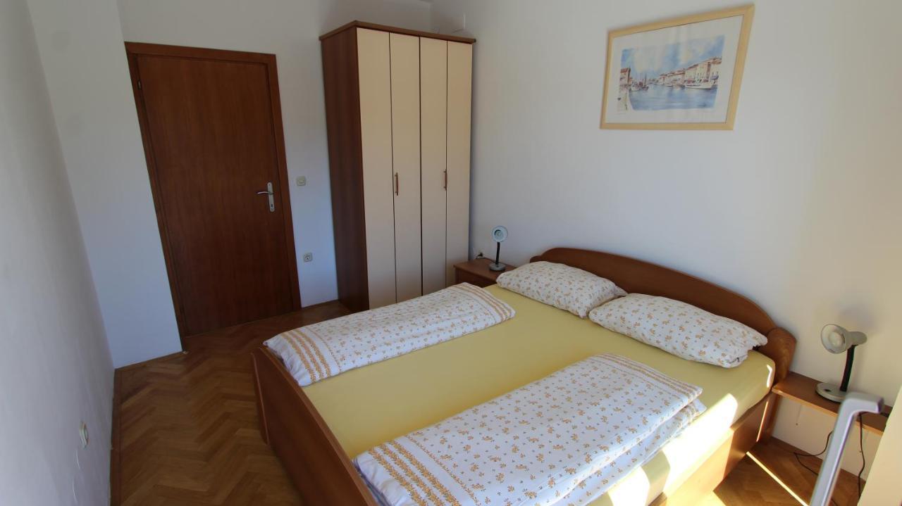 Apartmani Totic Malinska Εξωτερικό φωτογραφία
