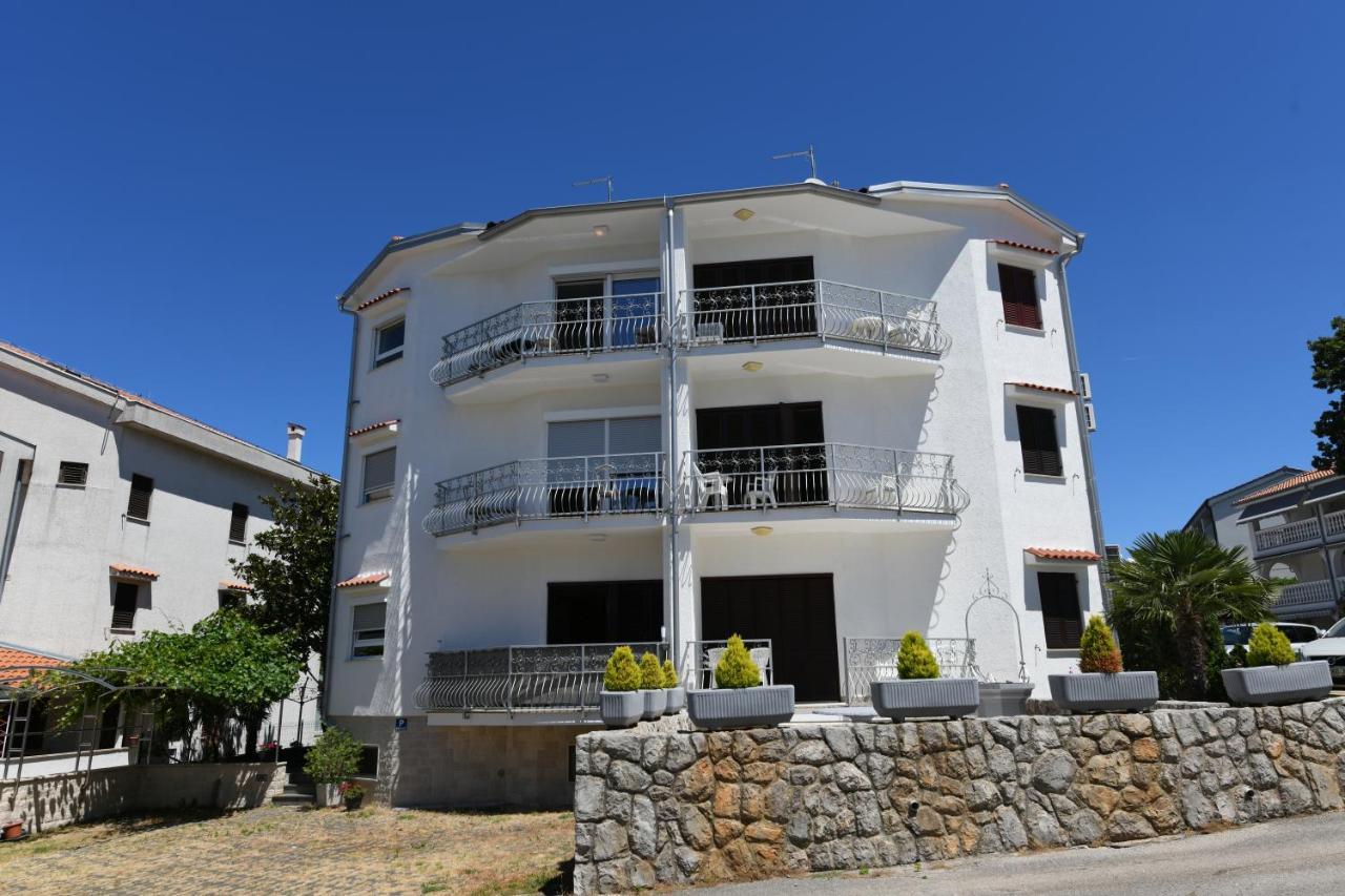 Apartmani Totic Malinska Εξωτερικό φωτογραφία