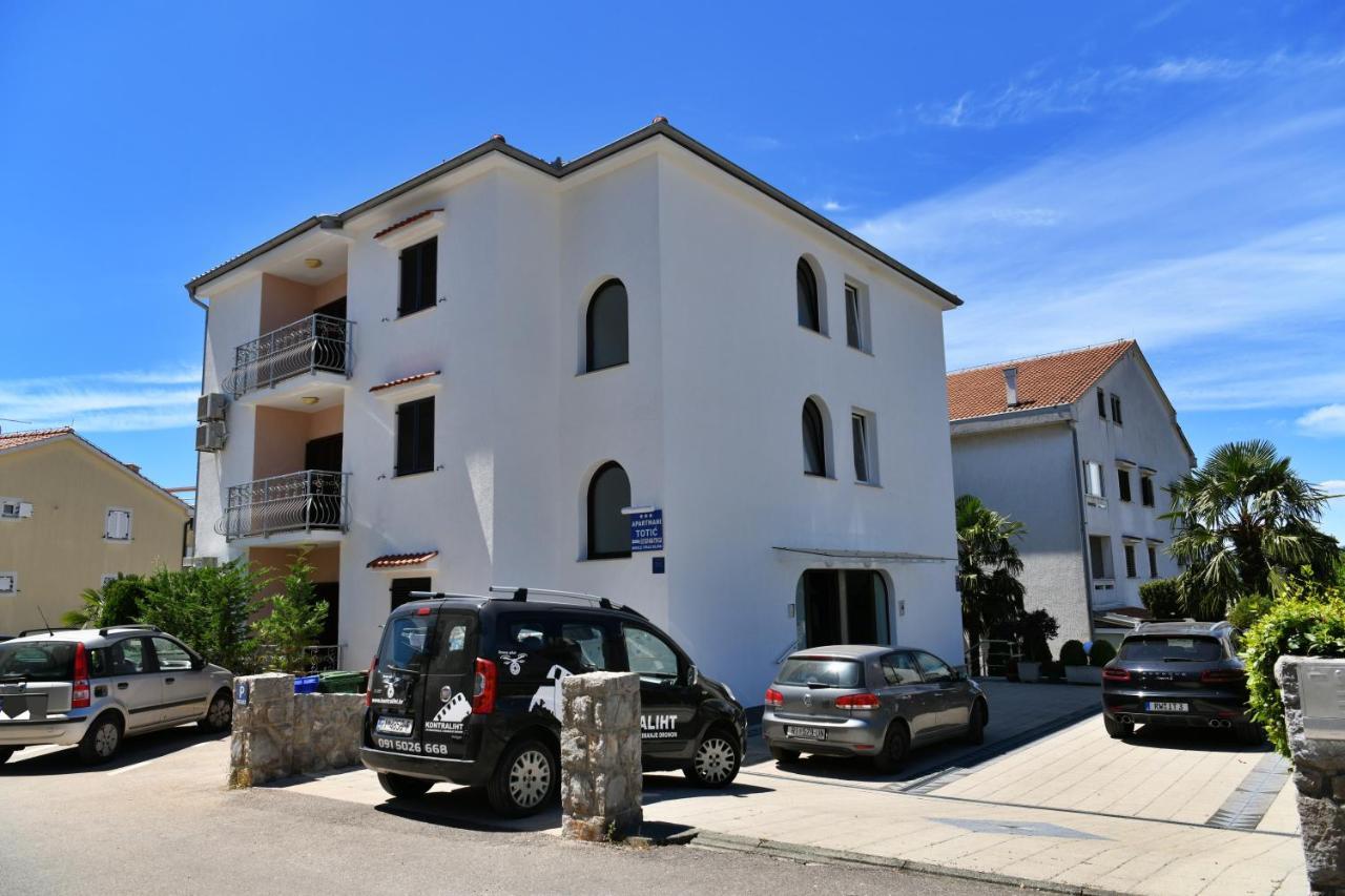 Apartmani Totic Malinska Εξωτερικό φωτογραφία