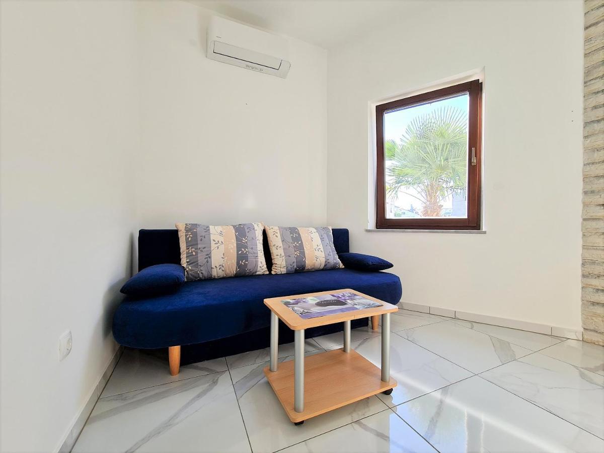 Apartmani Totic Malinska Εξωτερικό φωτογραφία