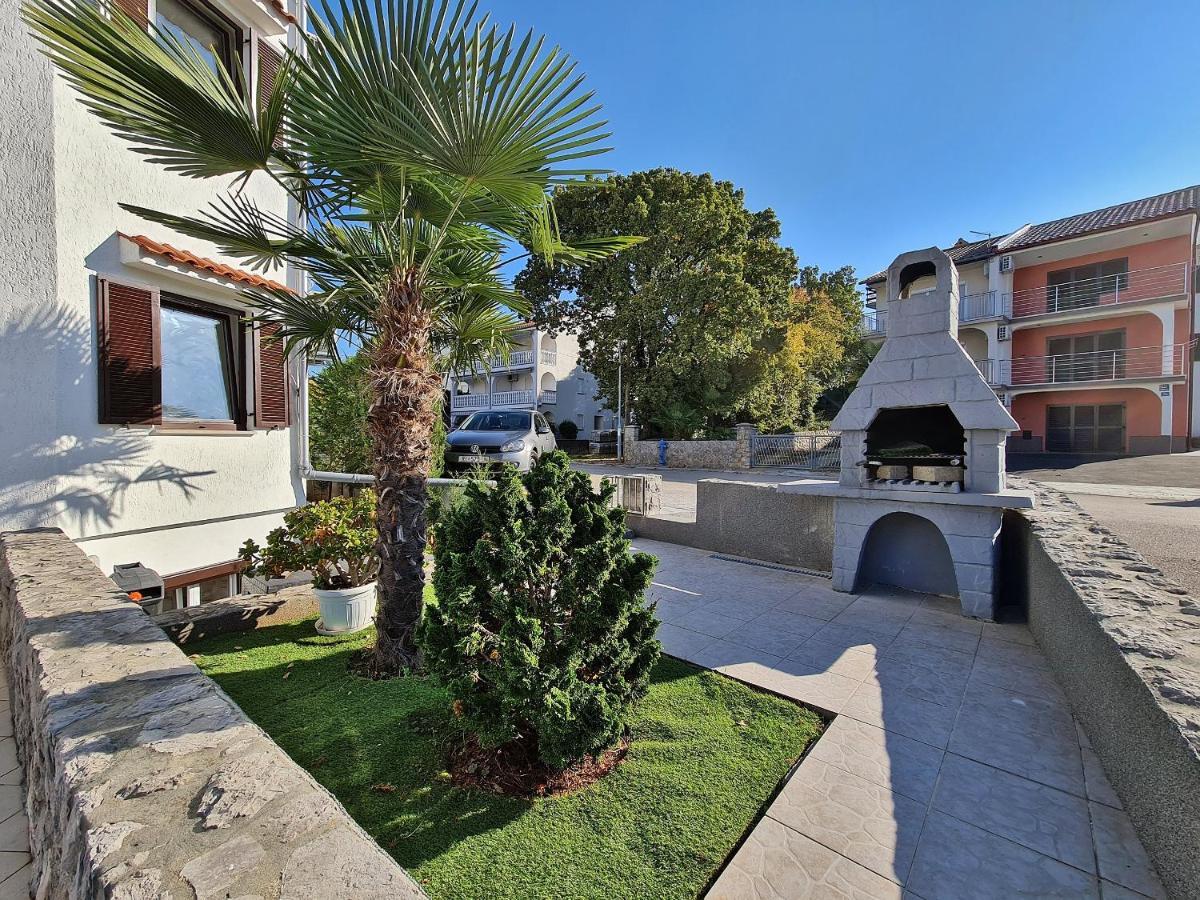 Apartmani Totic Malinska Εξωτερικό φωτογραφία