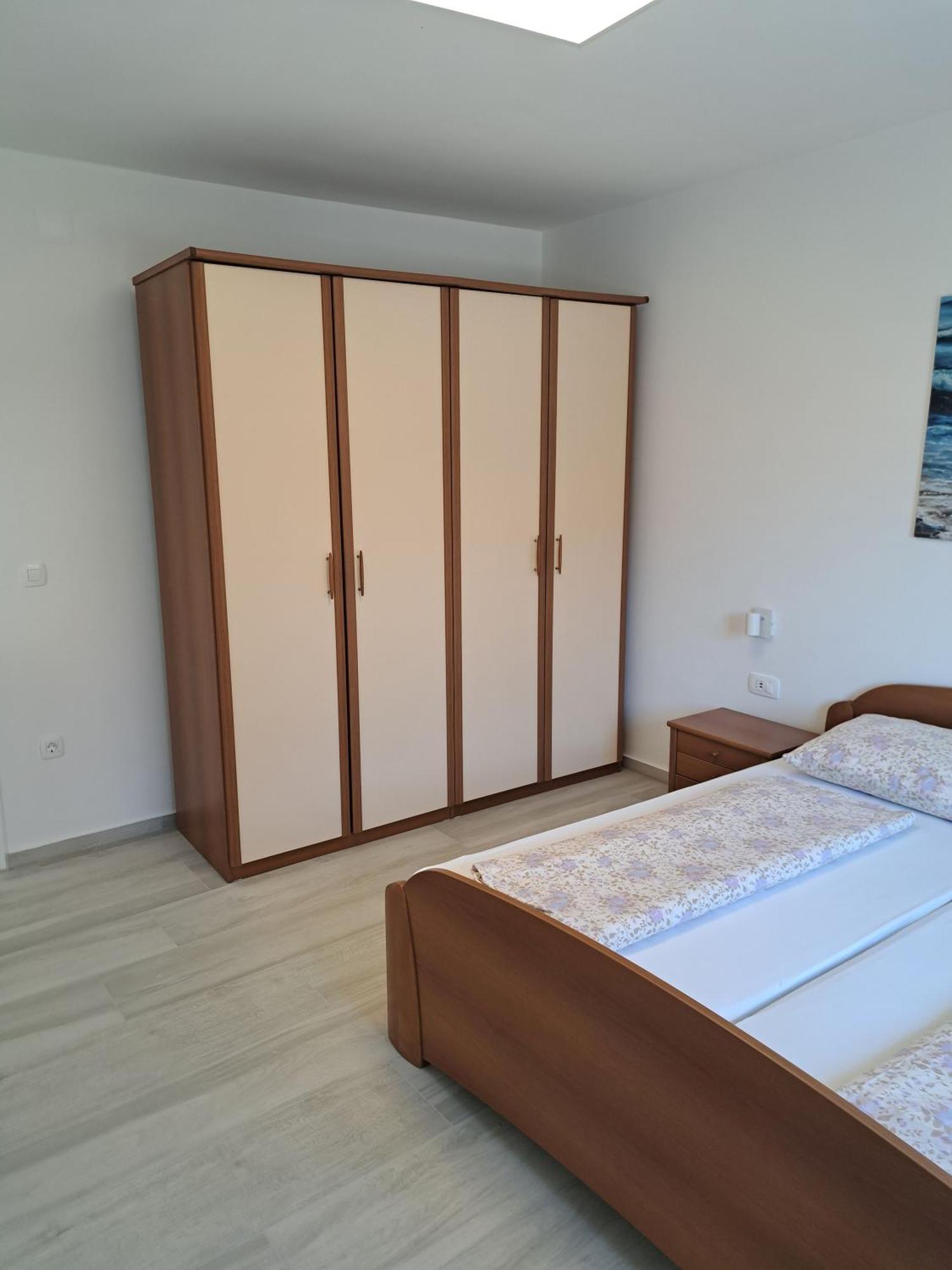 Apartmani Totic Malinska Εξωτερικό φωτογραφία